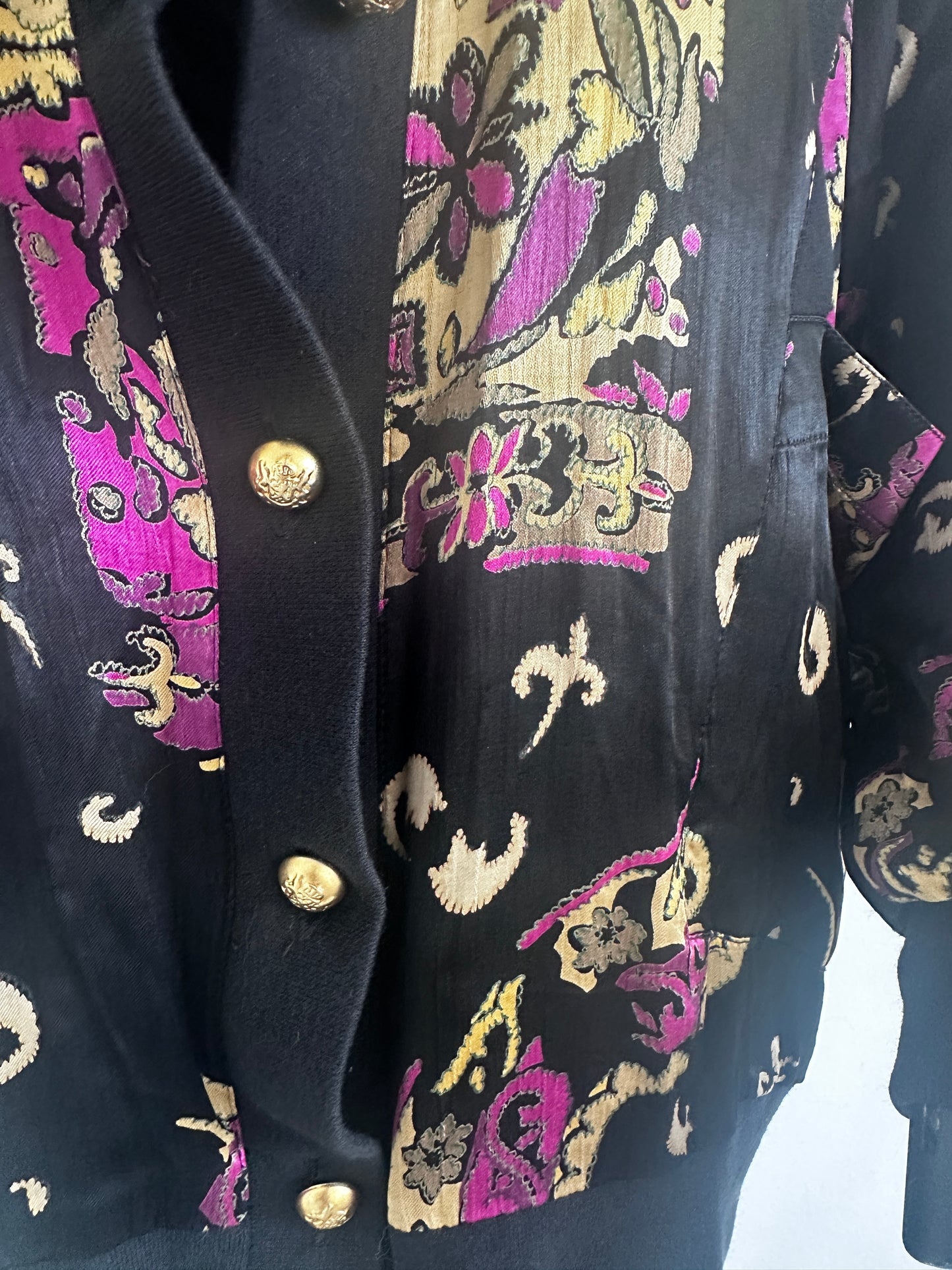 Silk vintage jacket with pattern