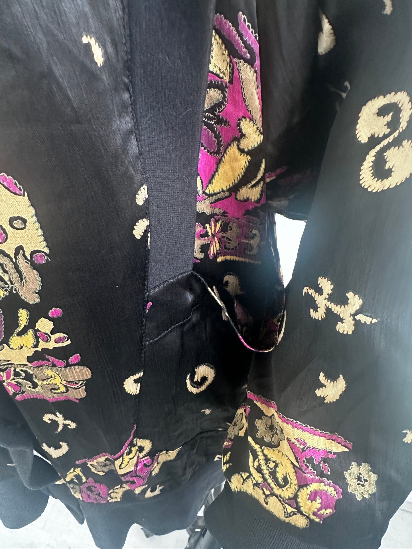 Silk vintage jacket with pattern