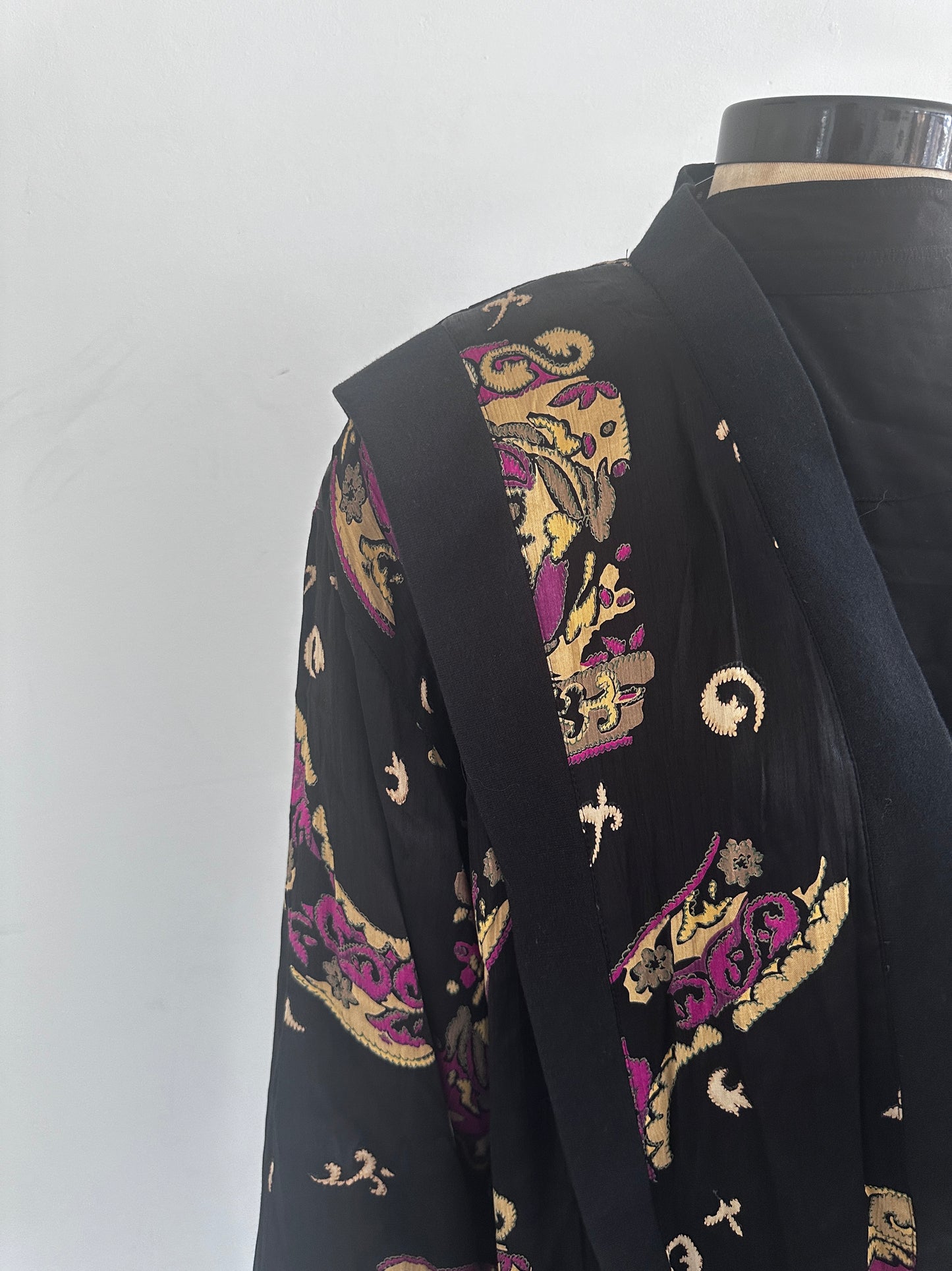 Silk vintage jacket with pattern