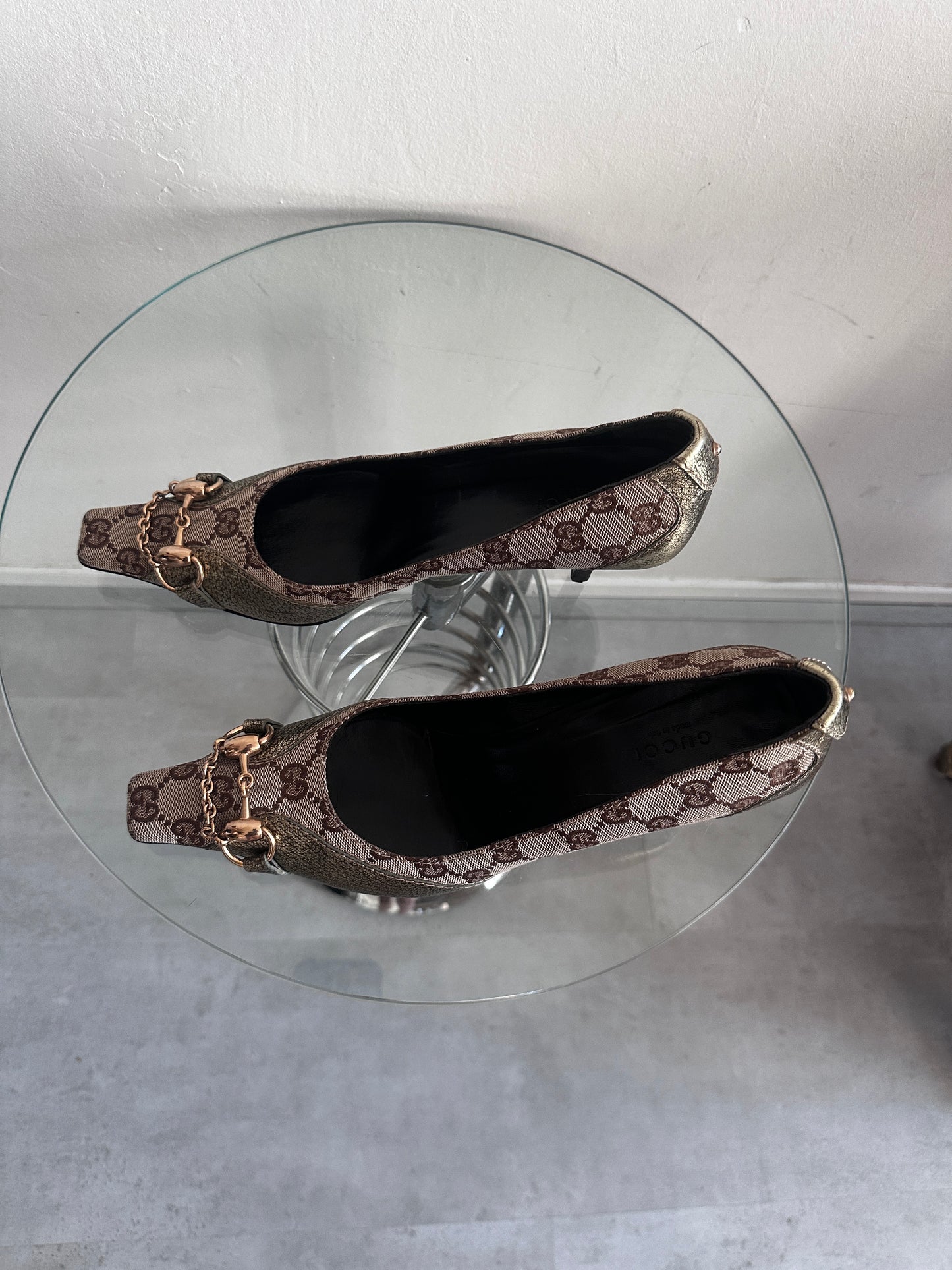 Gucci pumps
