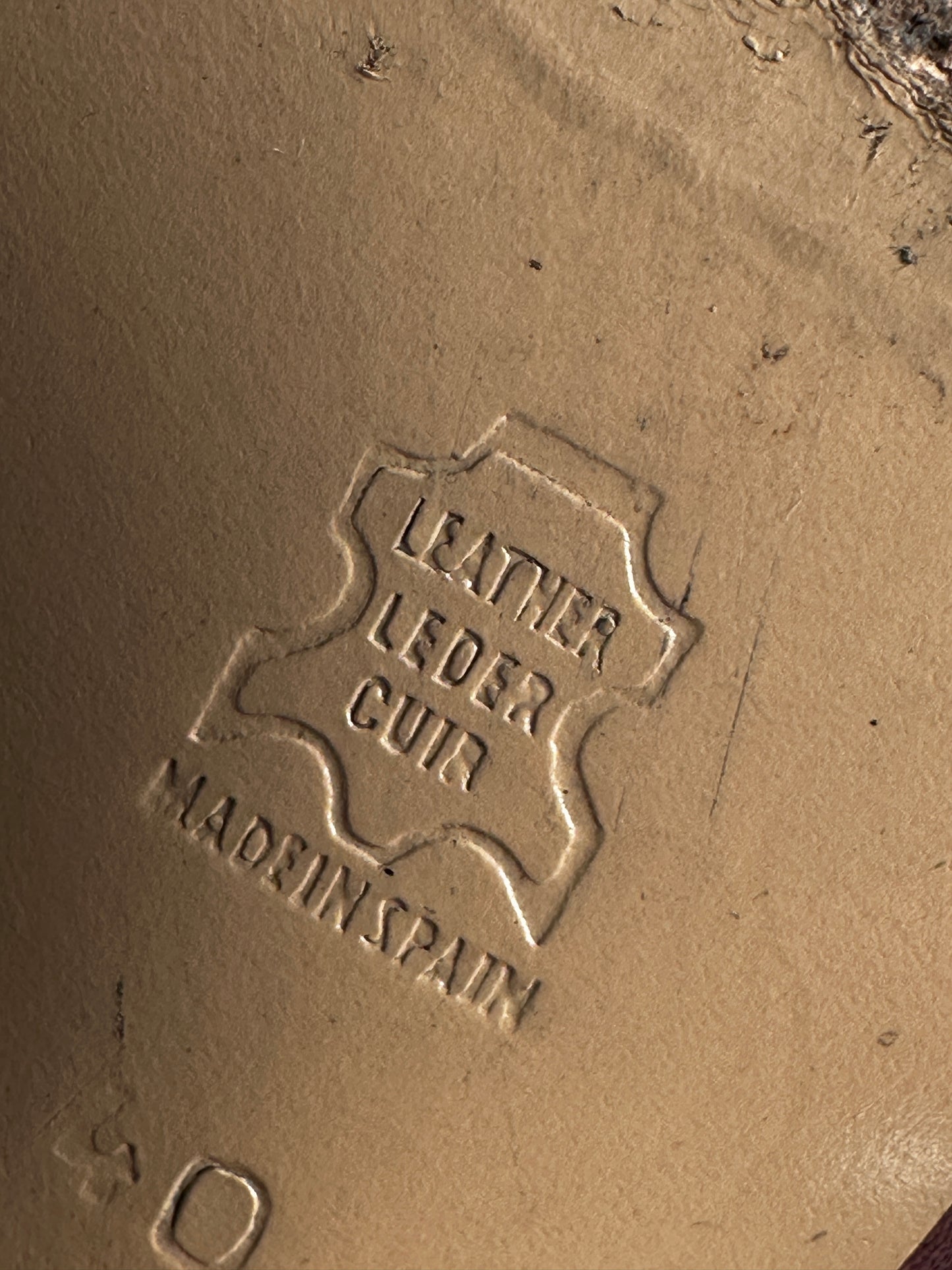 Vintage leather boots bordeaux