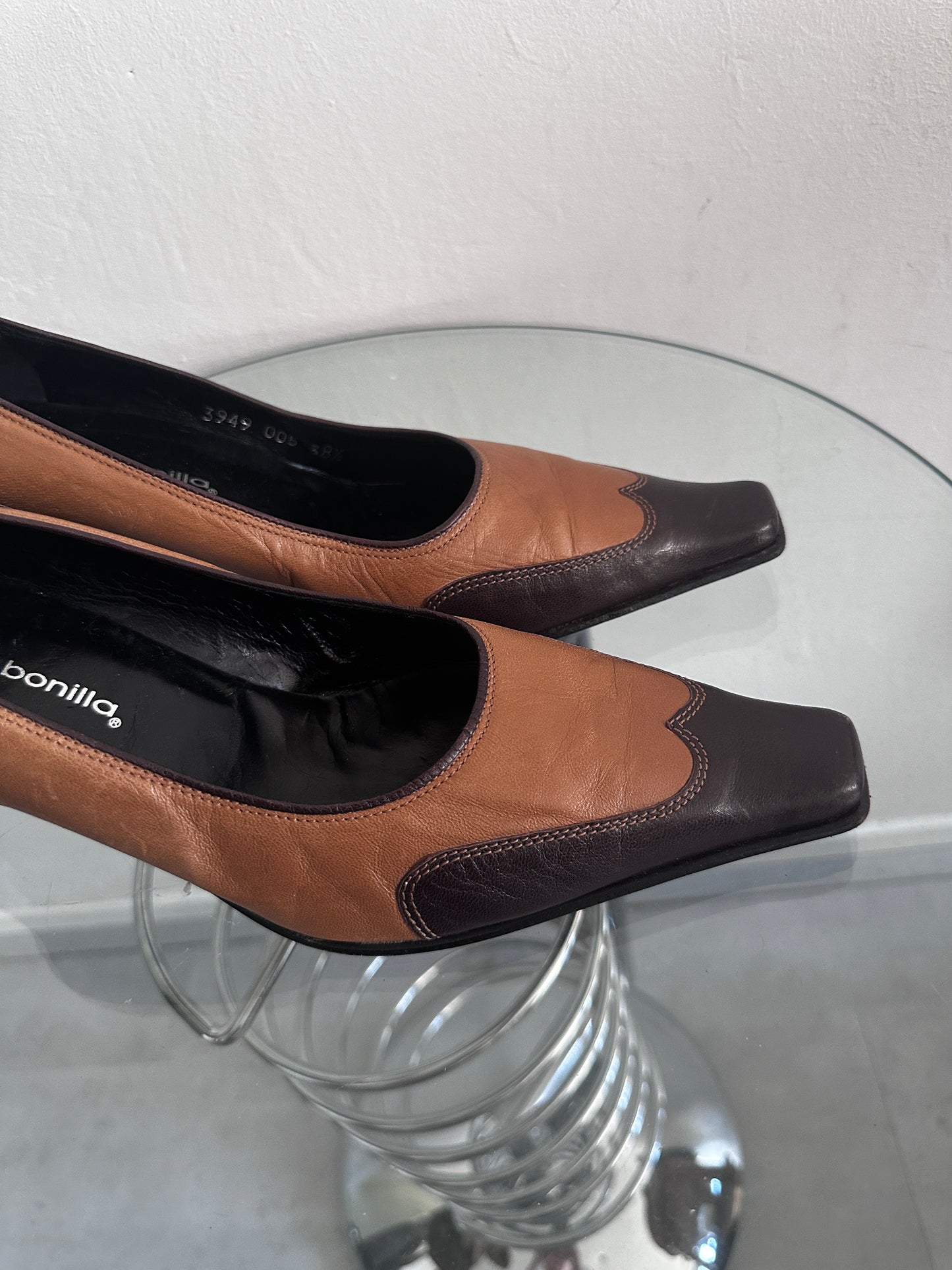 Ana Bonilla vintage pumps