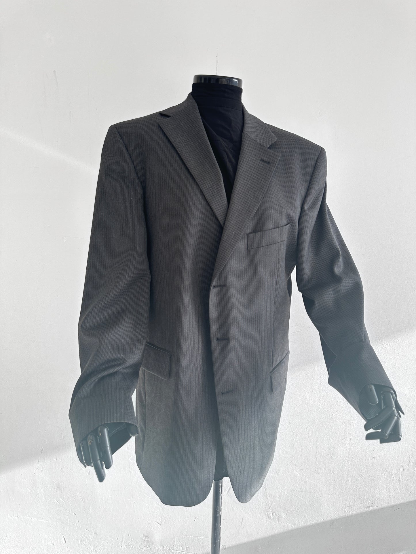 Tommy Hilfiger suit