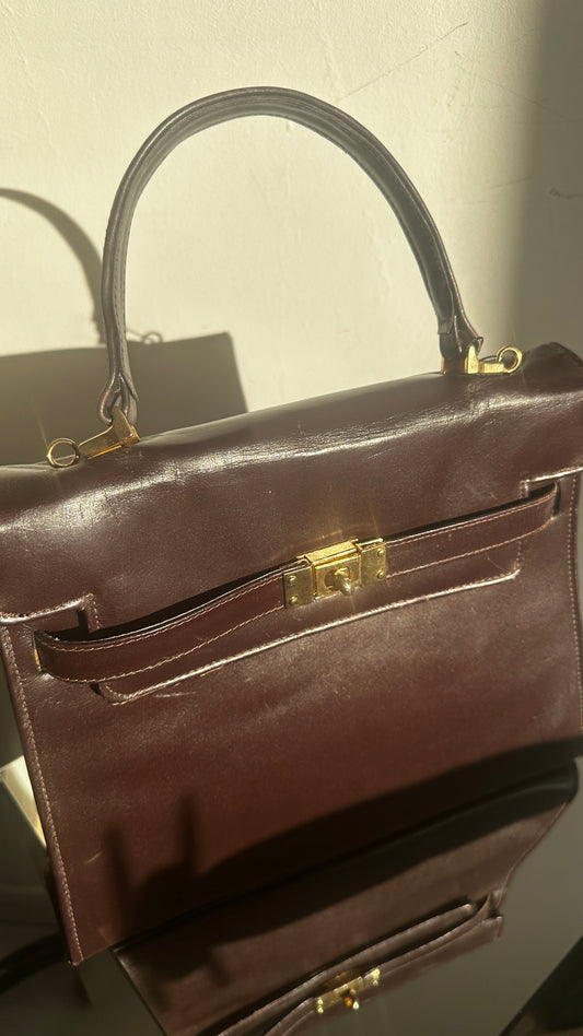 Vintage brown hand bag