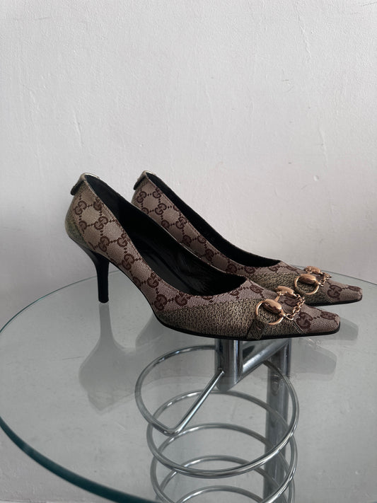 Gucci pumps