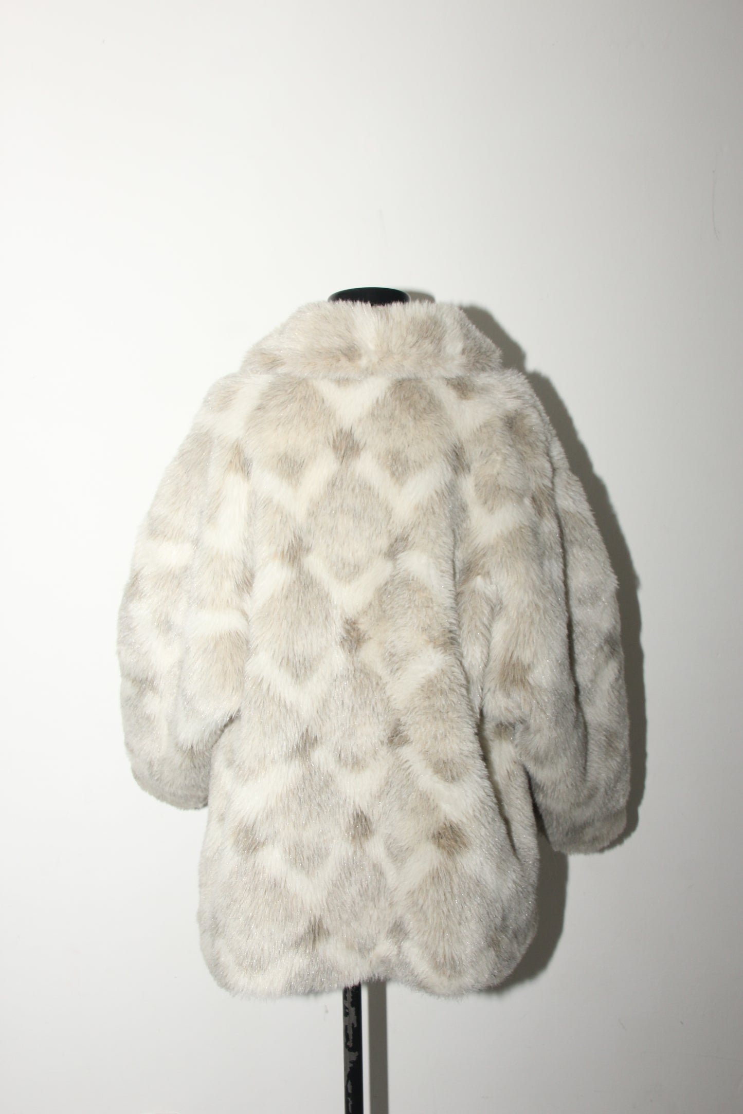 Faux fur coat white/grey