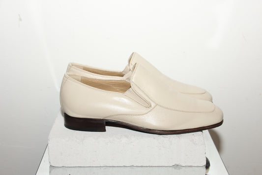 Corbeau vintage beige loafers