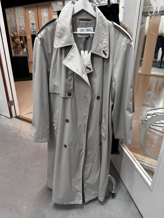 Vintage trenchcoat oversized