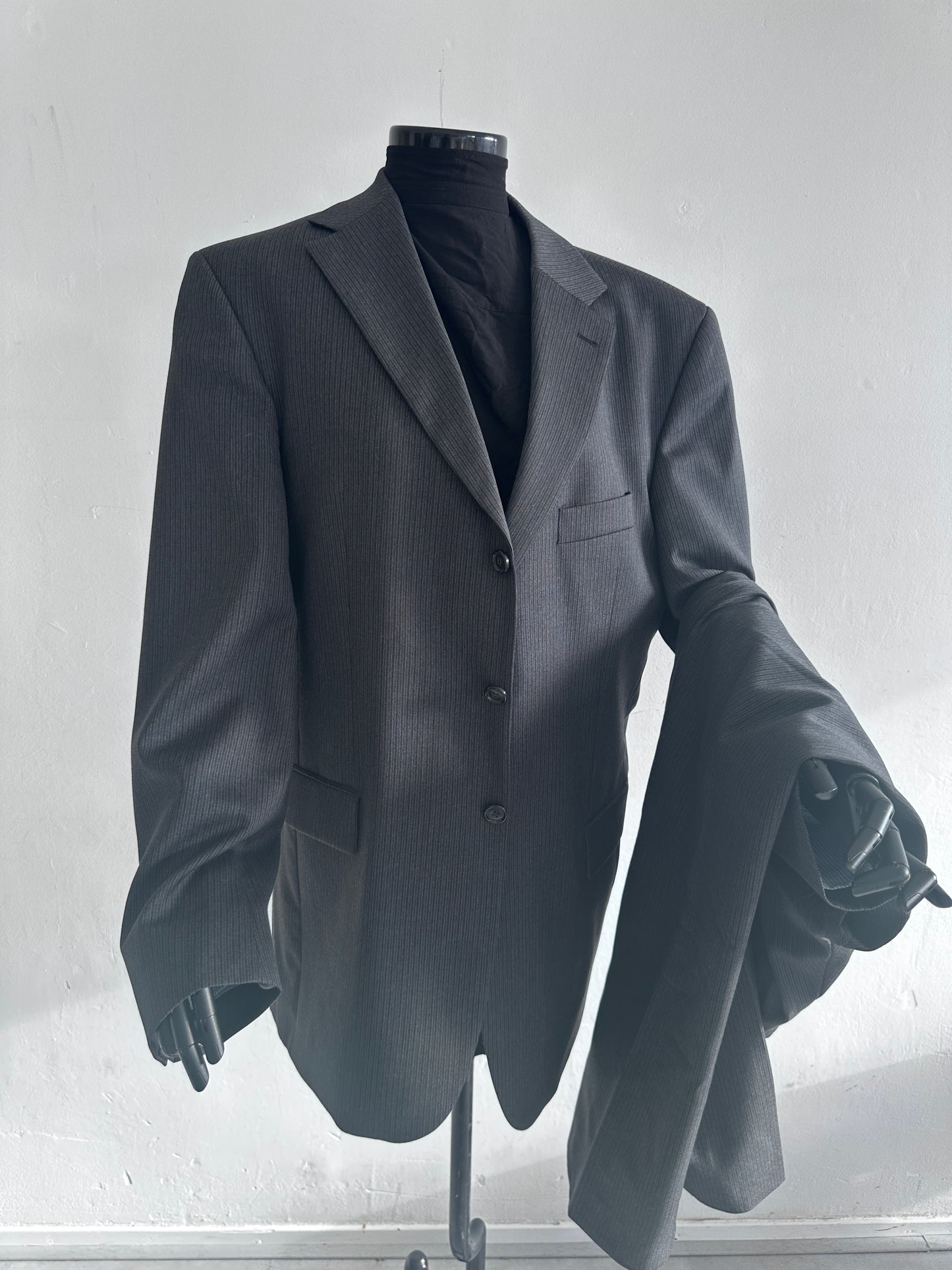 Tommy Hilfiger suit