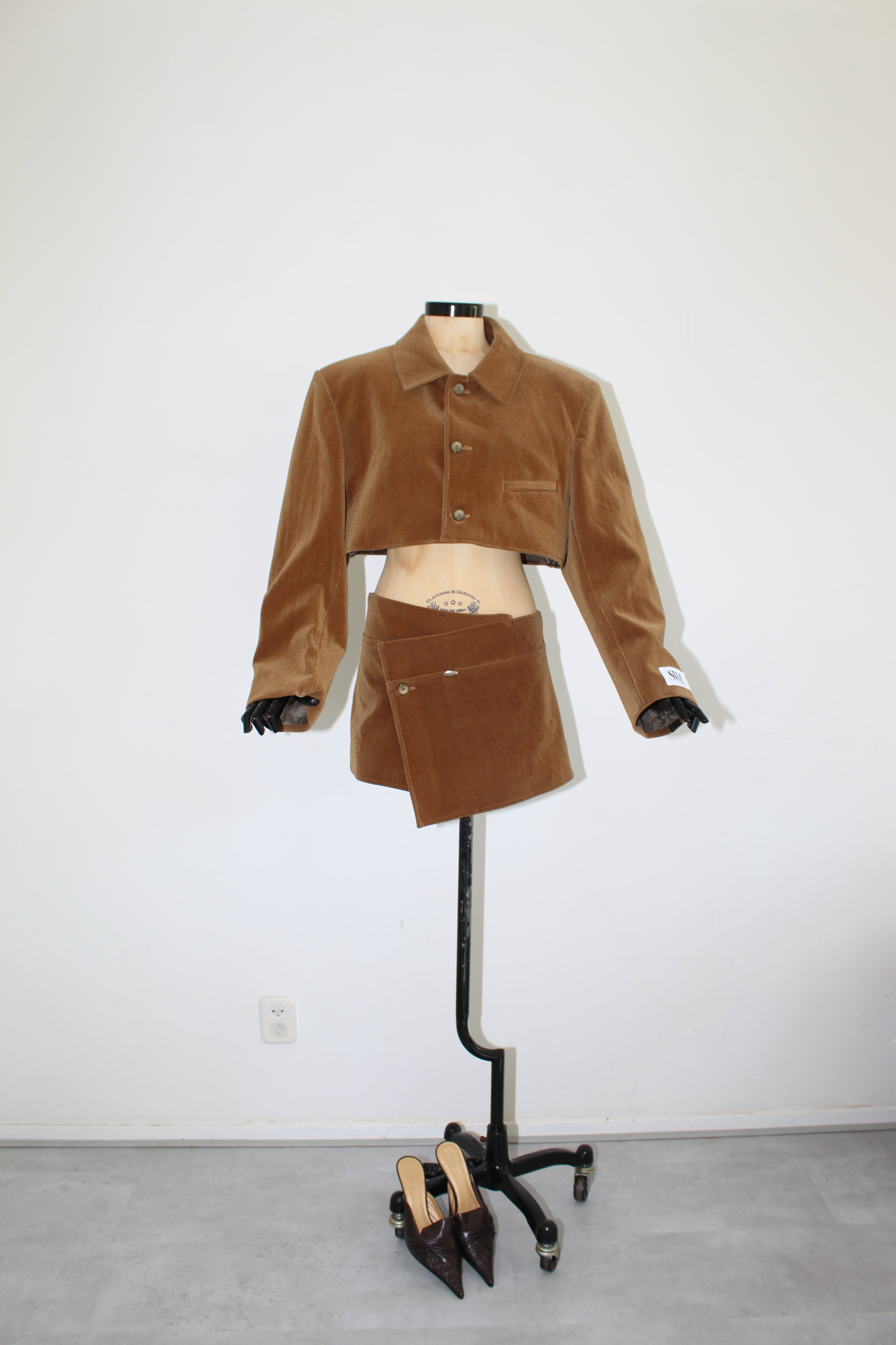 BOXY CROPPED JACKET | The SWL Atelier Collection
