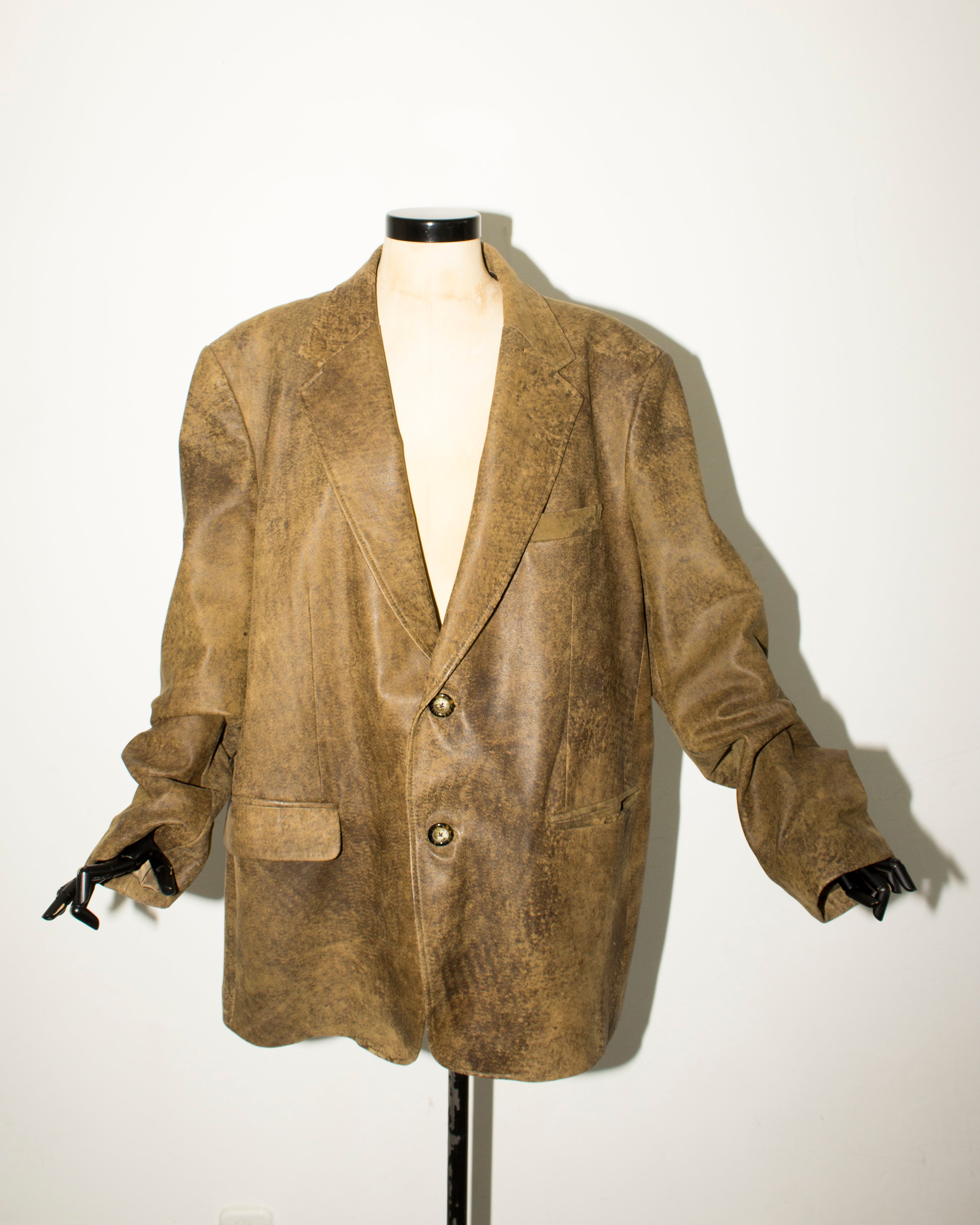No 6 | OVERSIZED FAUX LEATHER LOOK BLAZER