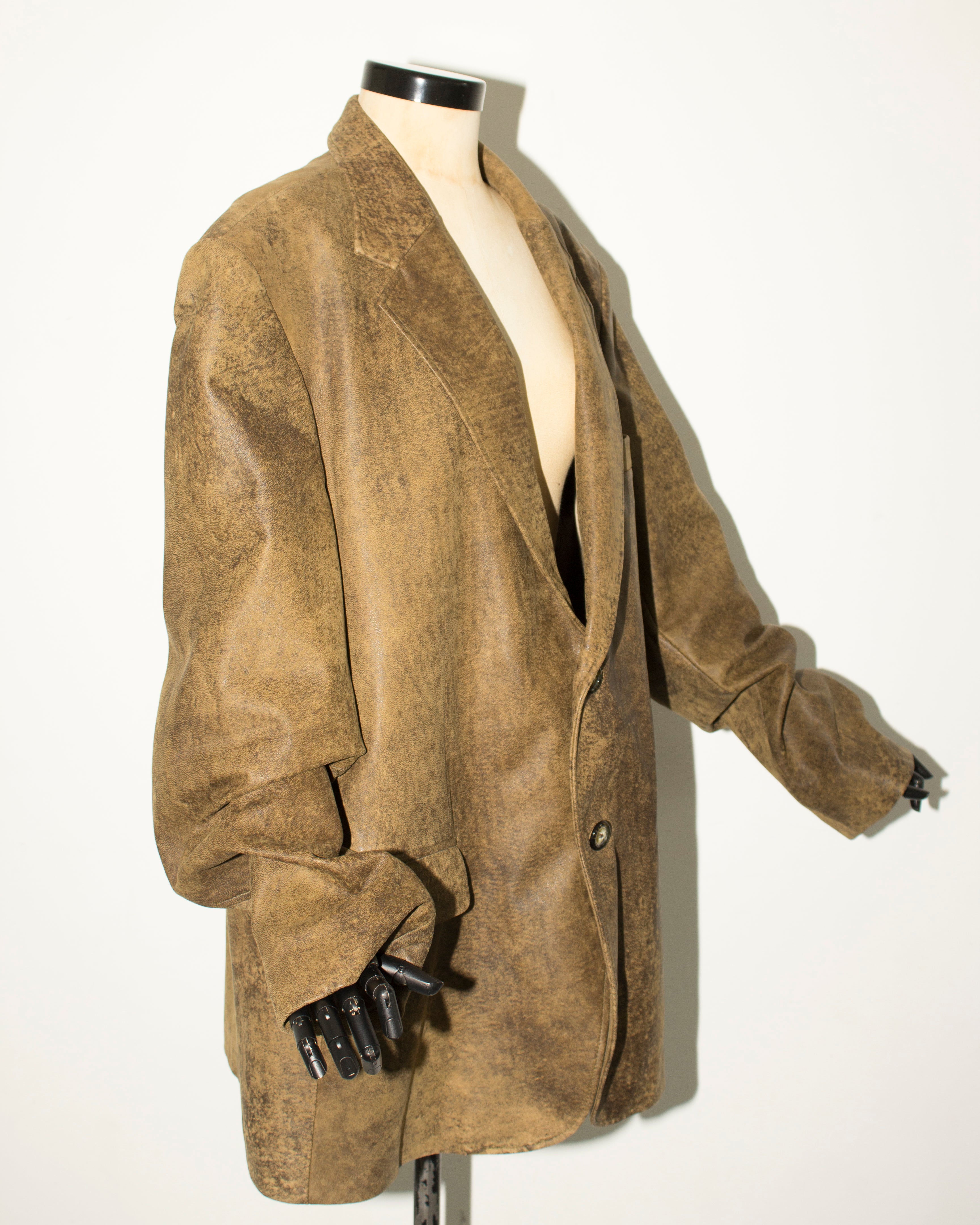No 6 | OVERSIZED FAUX LEATHER LOOK BLAZER