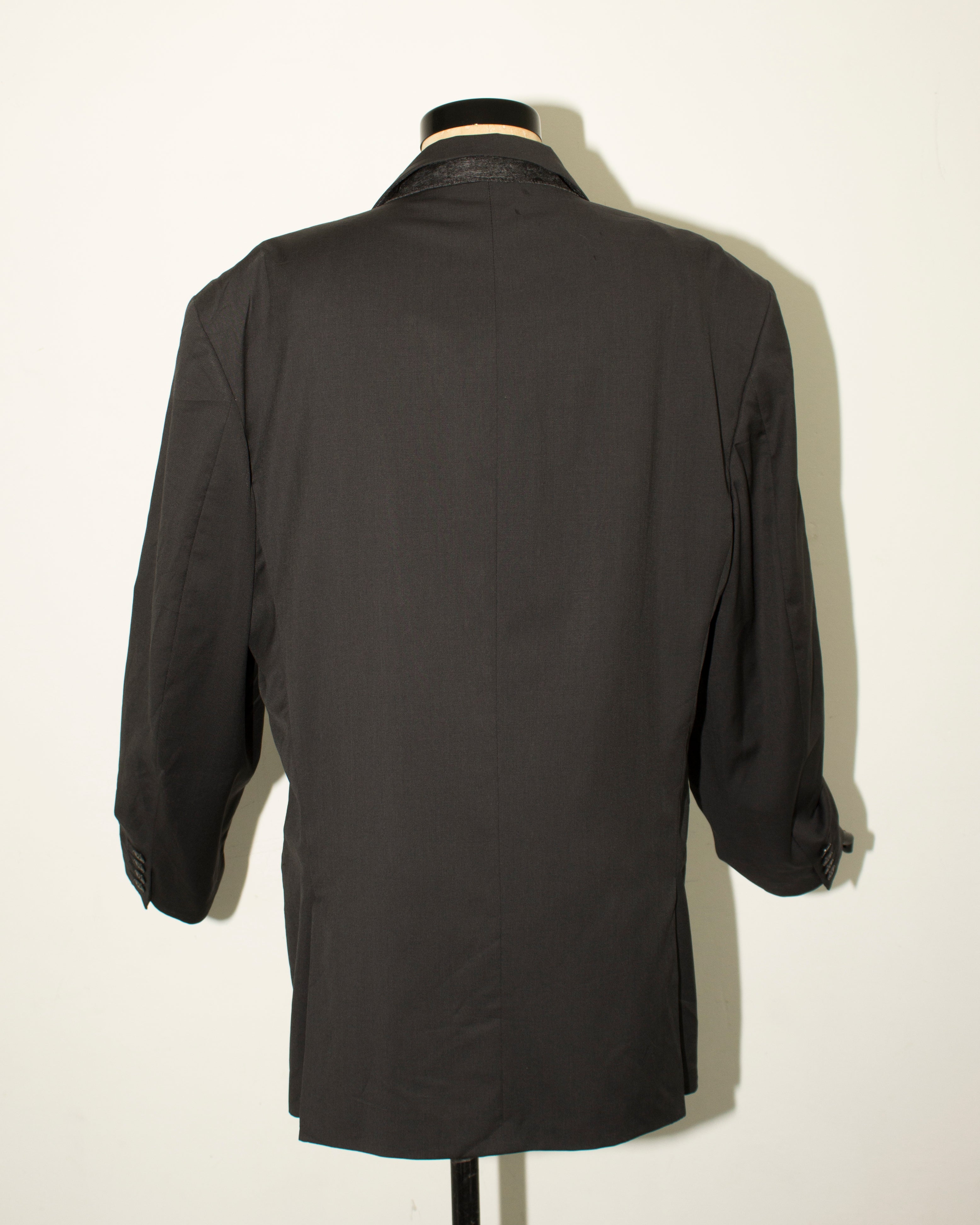 No 4 | YVES SAINT LAURENT GREY