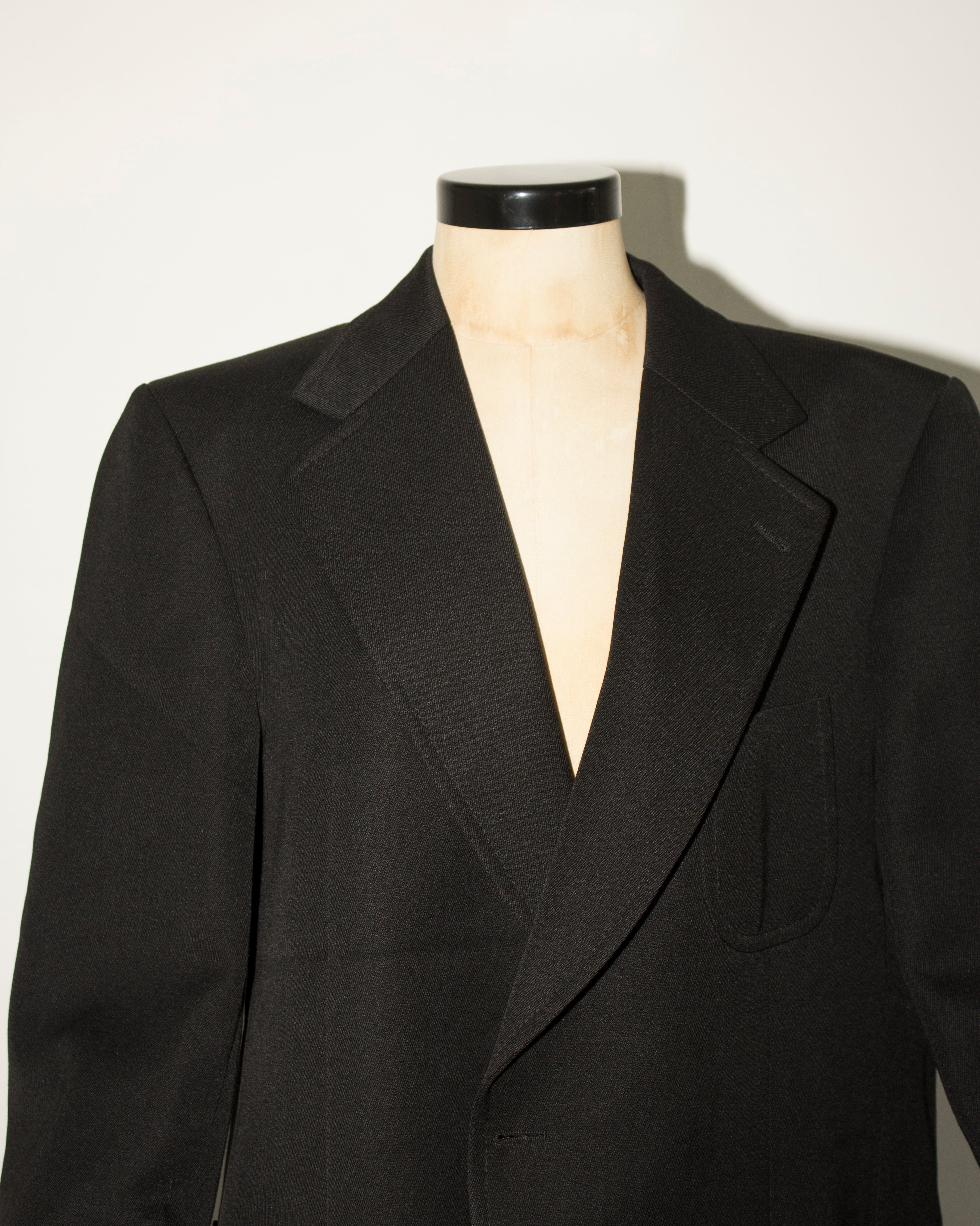 No 2 | VINTAGE BLACK