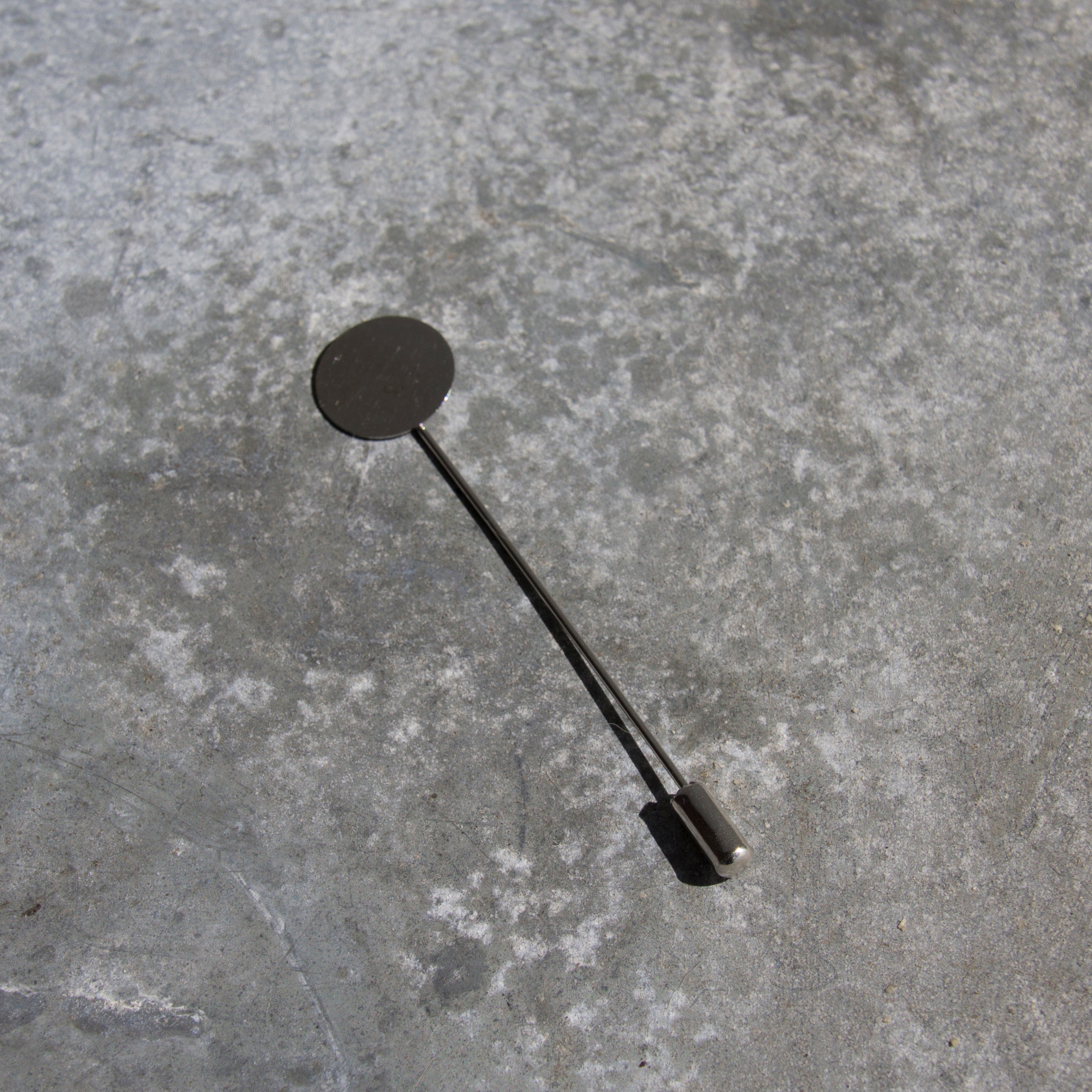 BLAZER PIN SILVER
