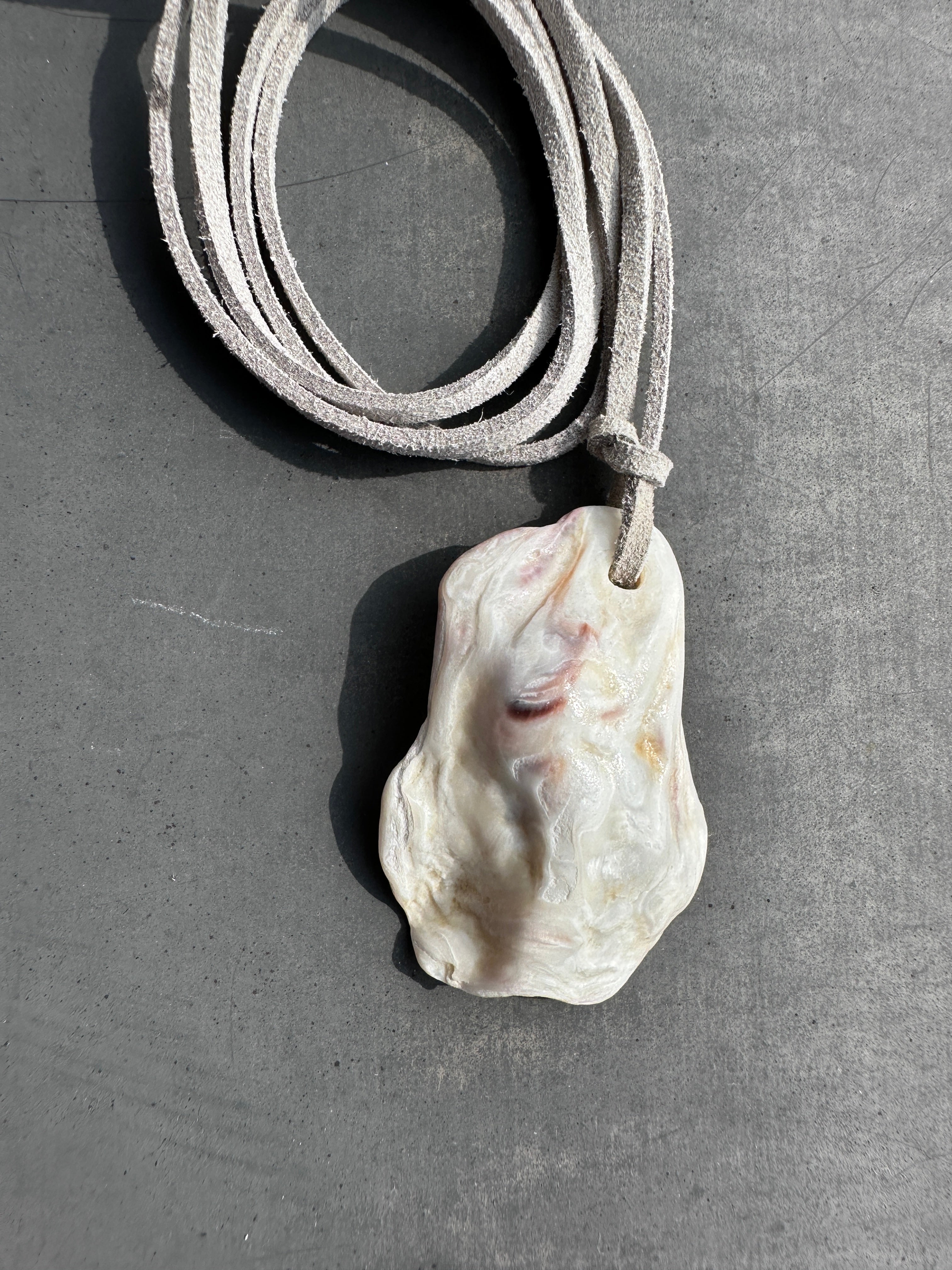 Valvi necklace - small