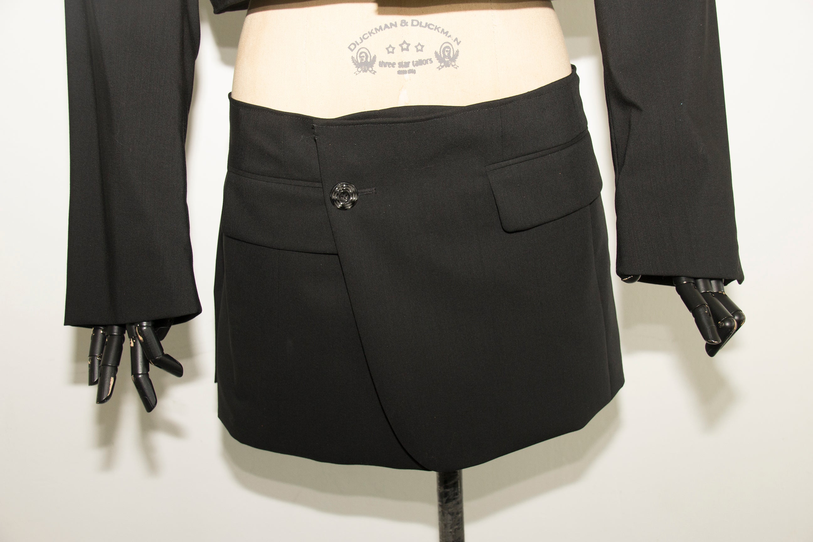 SWL Collection - Le nouveau tailleur mini skirt - black