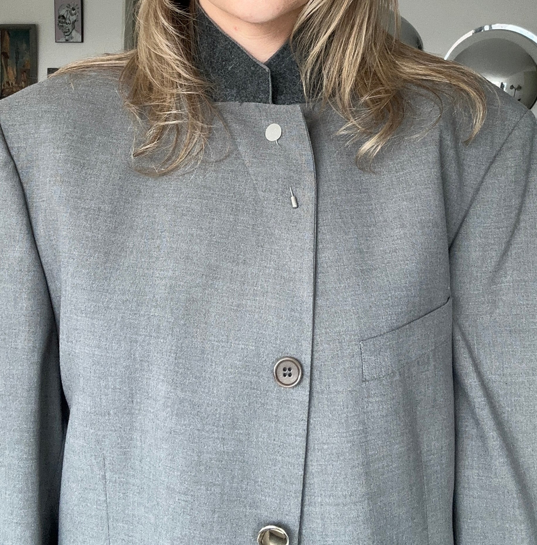 BLAZER PIN SILVER